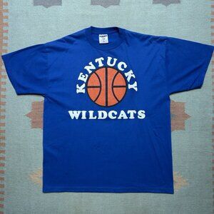 Vintage graphic t shirt university of Kentucky wildcats basketball adult XL